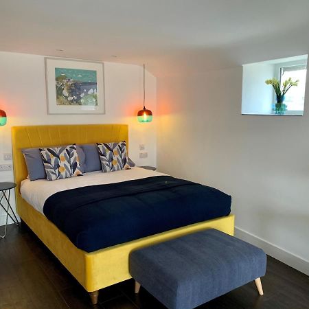 Modern Studio Apartment With Stunning Views! St Ives Zewnętrze zdjęcie