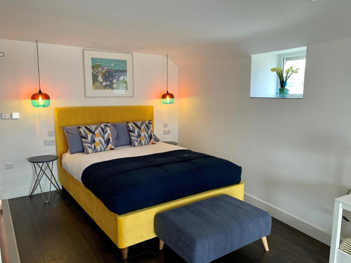 Modern Studio Apartment With Stunning Views! St Ives Zewnętrze zdjęcie